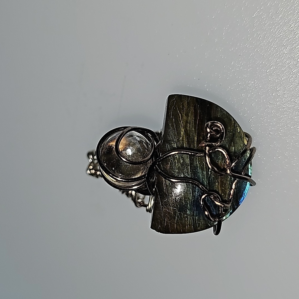 Wire wrapped Labradorite pendant